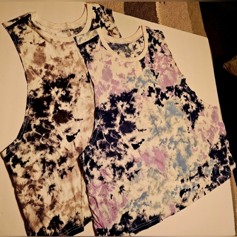 2 Fifth Sun Black and White Also A Black And Tan  Tie-Dye Tank Top